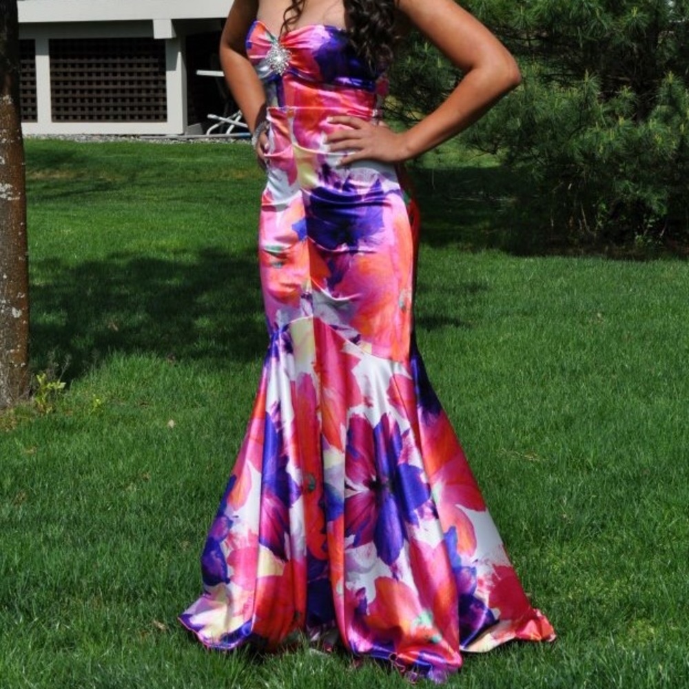 Cache Prom Gown Size 4